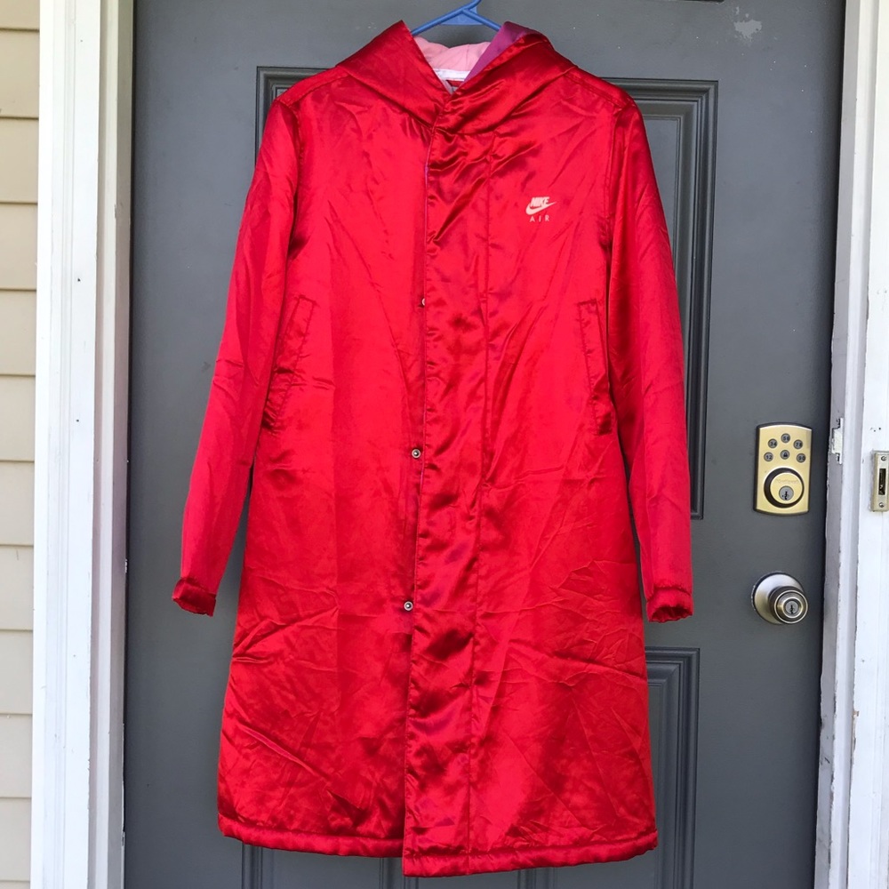 90’s Style Nike Long Hooded Parka with Big Logo